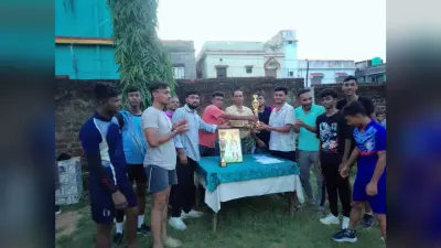 वॉलीबॉल के बालिका वर्ग में सेंट एंथोनी स्कूल की टीम विजय