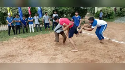 ब्लू बेल्स में खेलकूद का हुआ आयोजन