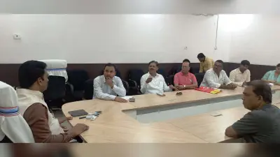 क्यू मैनेजमेंट से चंडिका स्थान में श्रद्धालुओं की लगने वाली भीड़ को करें नियंत्रित : डीएम