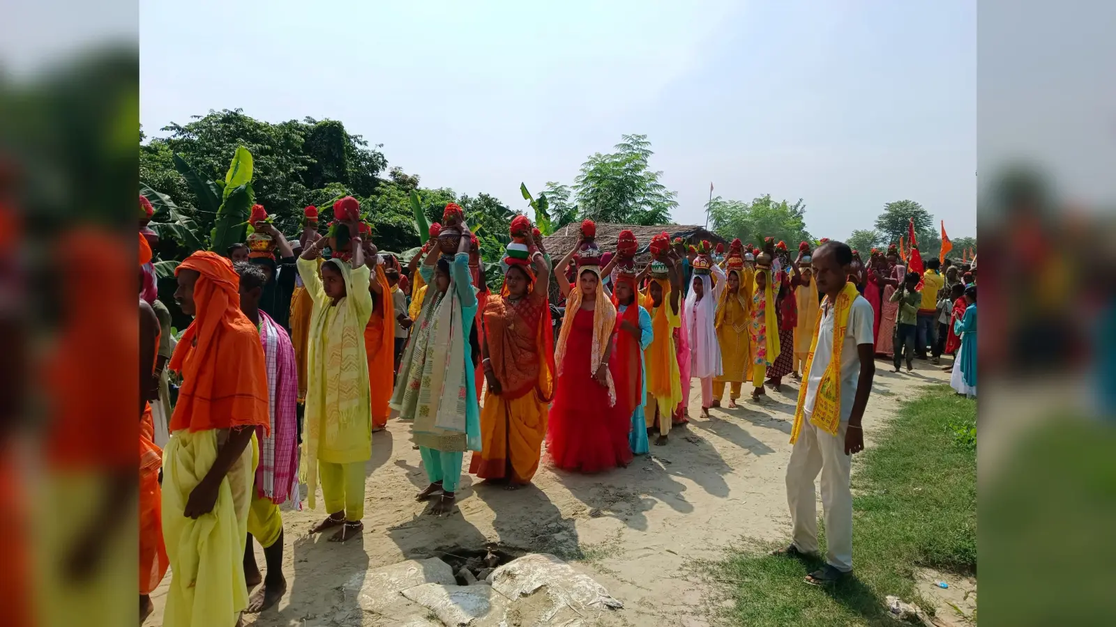 Samastipur News: कलवाड़ा में नवाह महायज्ञ को लेकर निकाली गयी कलश शोभा यात्रा