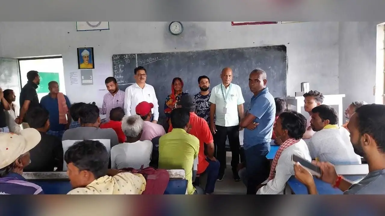 एसएमसी अध्यक्ष बने सुमन यादव तो उपाध्यक्ष बनीं कल्पना देवी