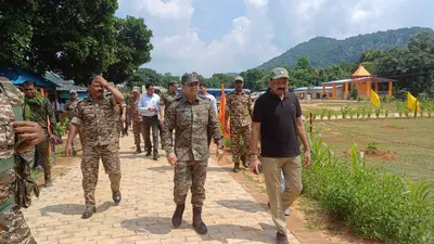 सरकारी योजनाओं को लोगों तक पहुंचाने को लेकर सरकार प्रतिबद्ध: डीएम