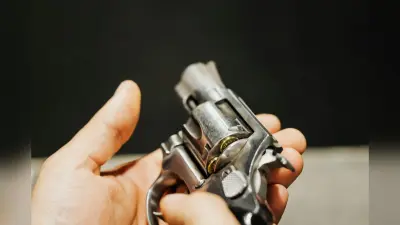 America: केंटकी में कोर्ट के बाहर गोलीबारी, मां-बेटी की हत्या के बाद संदिग्ध ने खुद को मारी गोली