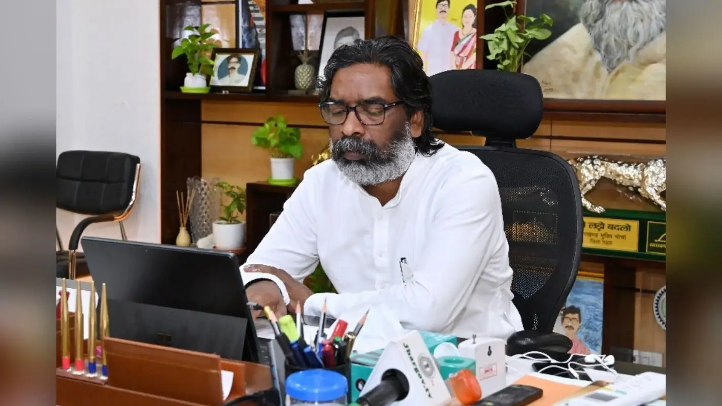मंईयां सम्मान योजना के लिए आ रहे फर्जी कॉल पर सीएम हेमंत सोरेन गंभीर, महिलाओं से की ये अपील