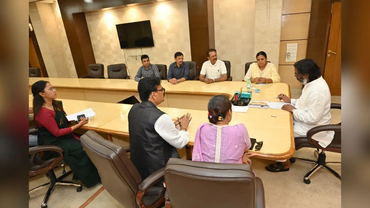 झारखंड के पेट्रोल पंप दो सितंबर को नहीं रहेंगे बंद, सीएम हेमंत सोरेन से मुलाकात के बाद स्थगित
