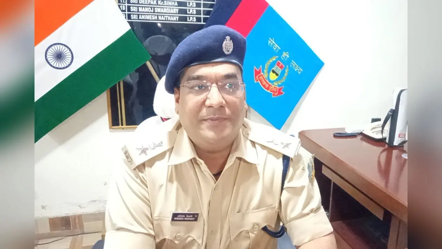 Jharkhand News: गुवाहाटी एनसीबी का नाला में छापा, 12.80 लाख रुपये और कई हथियार बरामद