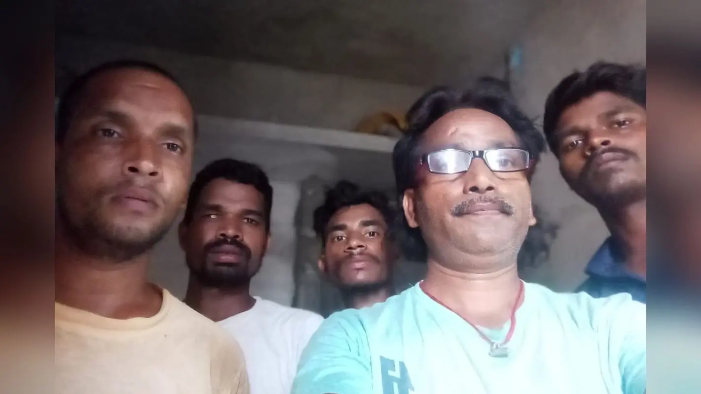 हेमंत सोरेन सर, हमें बचा लीजिए, झारखंड से तमिलनाडु कमाने गए 5 मजदूरों की मार्मिक अपील का VIDEO Viral