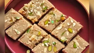 Raksha Bandhan Recipe: इस रक्षाबंधन घर पर बनाएं जीरो शुगर कलाकंद, जानें क्या है तरीका