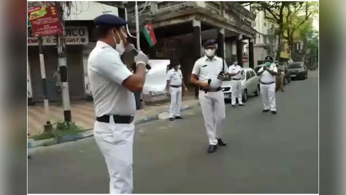 West Bengal : आरजी कर के लिए गीत गाना पुलिसकर्मी को पड़ा महंगा,जानें कैसे