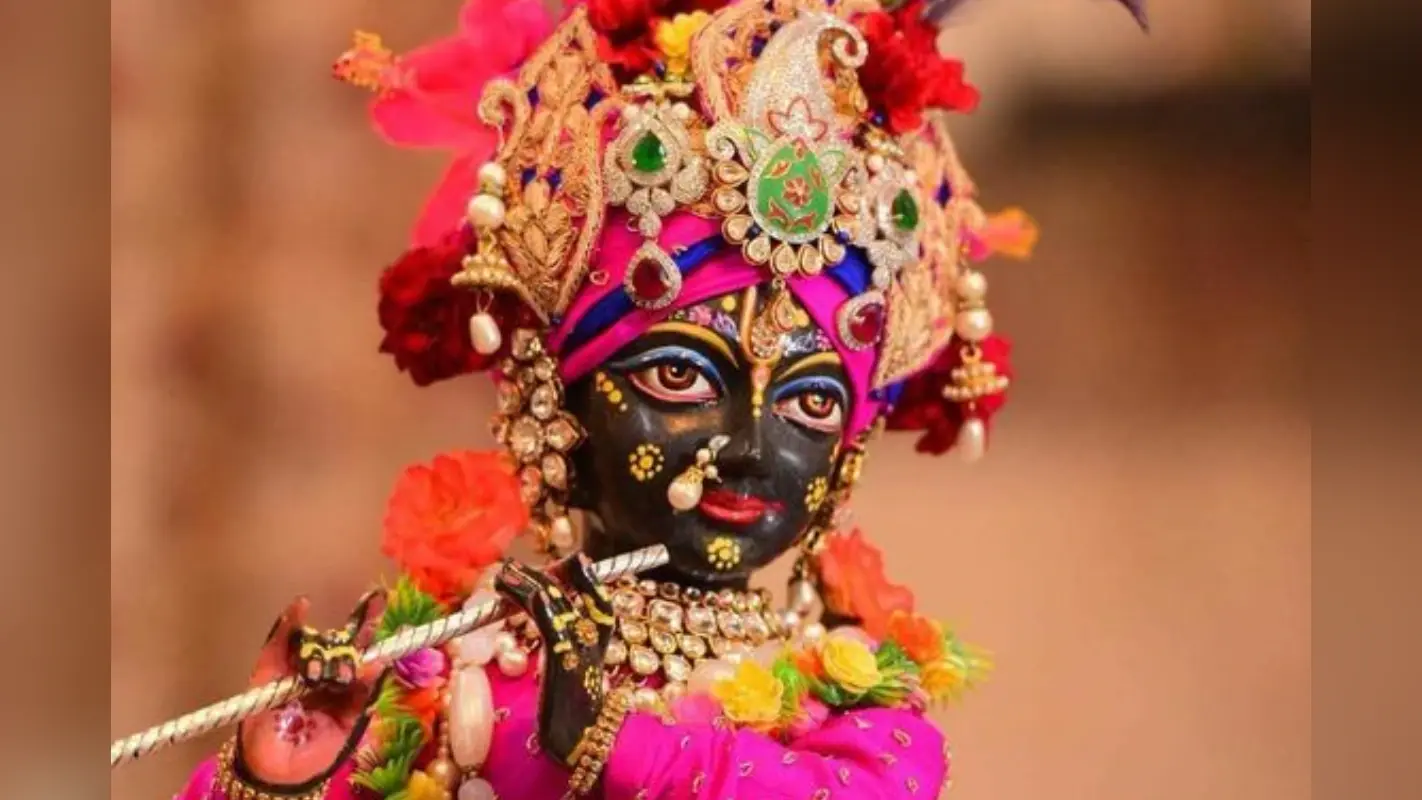 Janmashtami 2025: जन्माष्टमी पर इस तरह करें बाल गोपाल का शृंगार