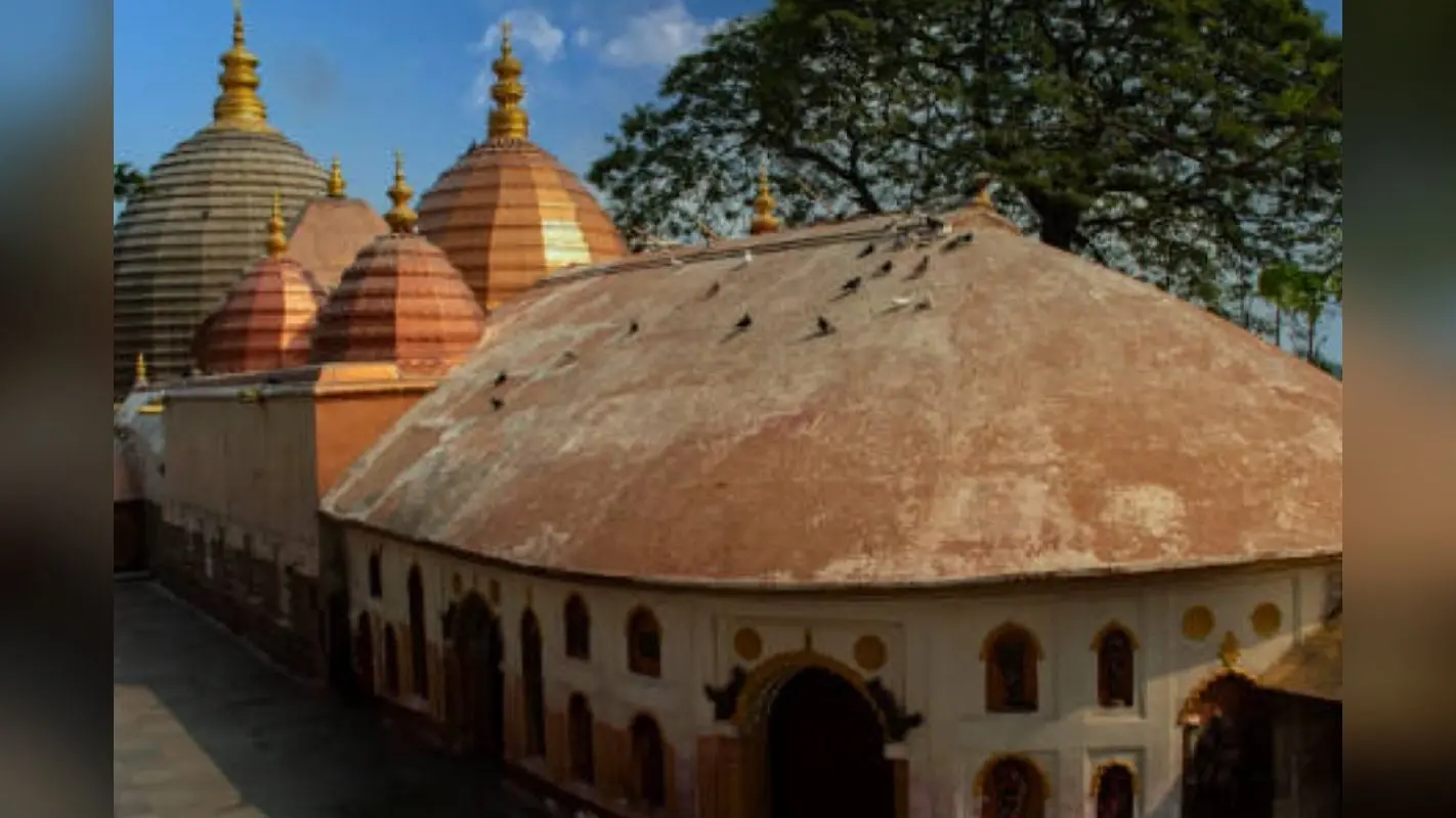 Maa Kamakhya Temple: चमत्कारिक गुणों से भरा है असम का कामाख्या मंदिर, जानिए क्यों है रहस्यमय
