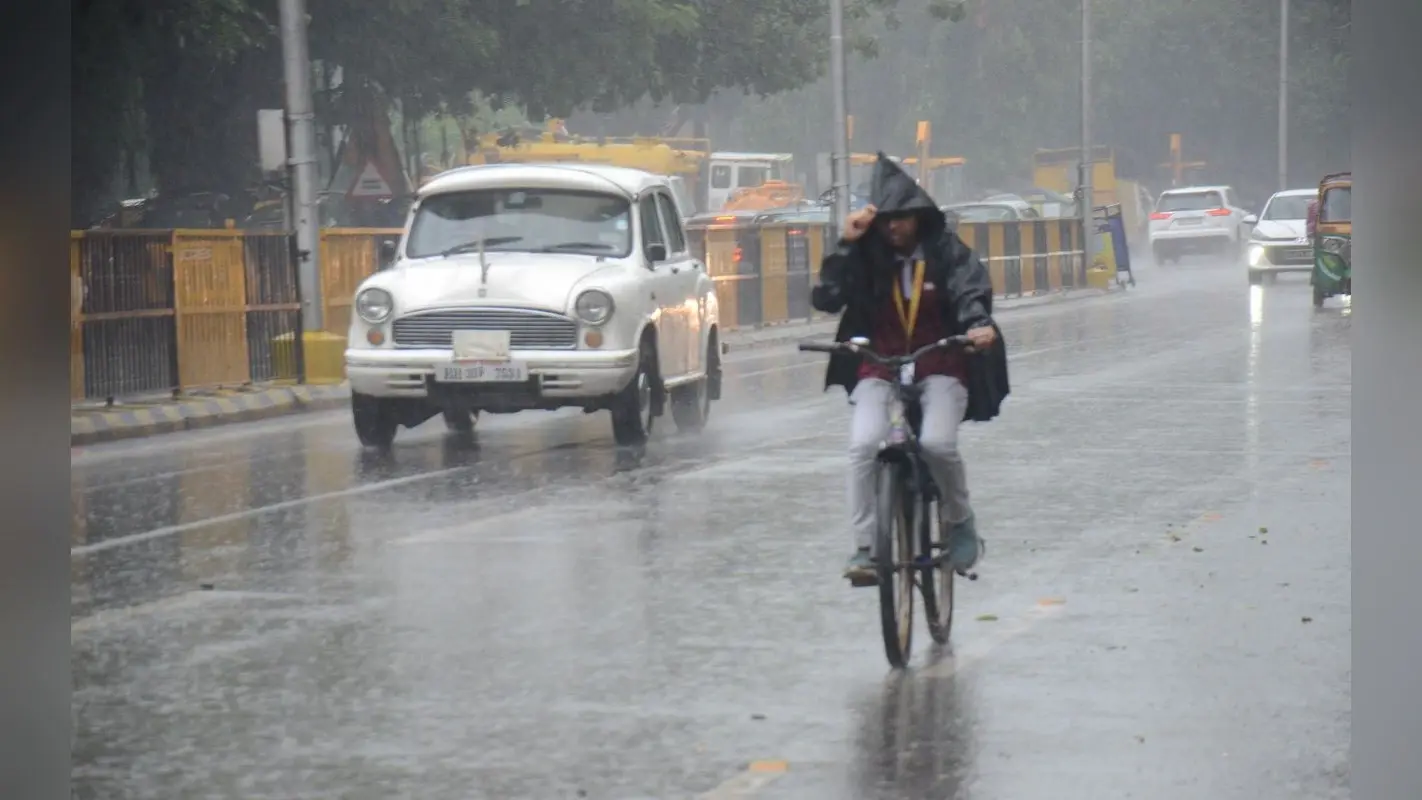 Bihar Weather: बिहार में बारिश अभी नहीं थमेगी, मौसम विभाग ने बताया मानसून कब तक सक्रिय रहेगा