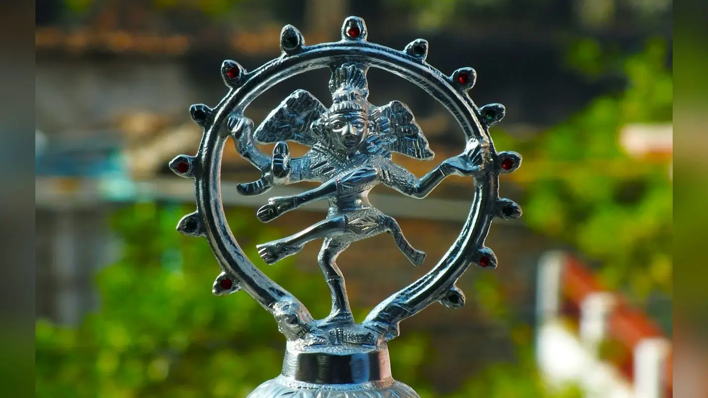 Vastu Tips: भूलकर भी घर के मंदिर में न रखें ऐसी मूर्तियां, हो सकता है बड़ा नुकसान