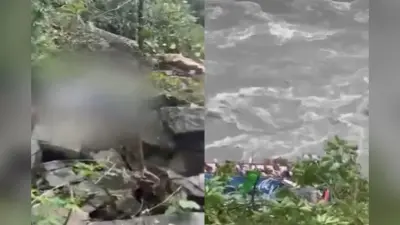 नेपाल में भारतीय यात्री बस नदी में गिरी, अब तक 27 लोगों की मौत