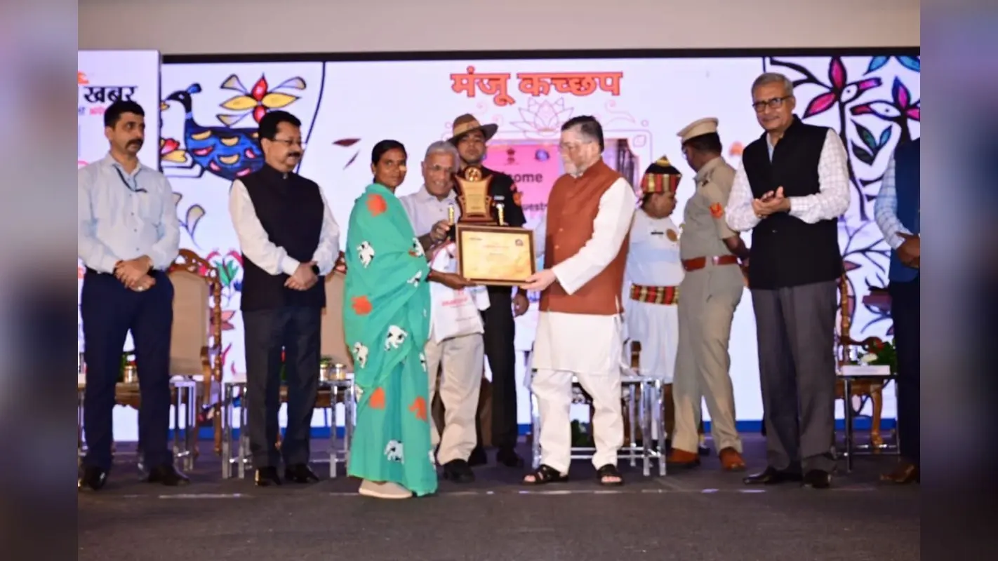 Jharkhand Gaurav Samman: प्रभात खबर पर है लोगों का भरोसा और विश्वास, बोले राज्यपाल संतोष गंगवार