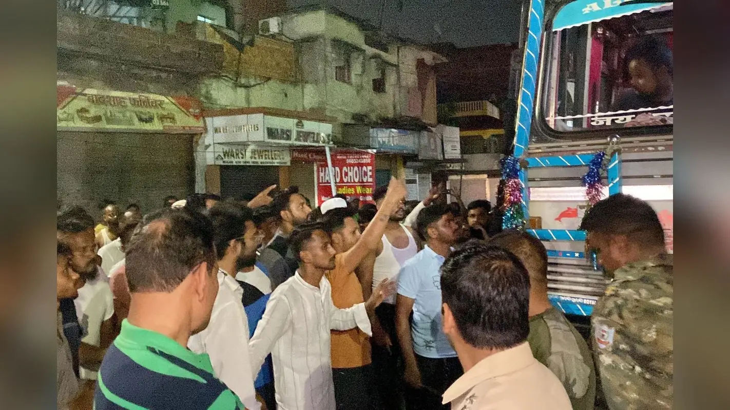 Jharkhand News: गिरिडीह में ट्रक की स्पीड ने छीन ली 2 परिवारों की खुशियां