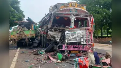 Road Accident in Jharkhand: गिरिडीह में बोरिंग गाड़ी और ट्रक की टक्कर में 2 की मौत, 3 घायल