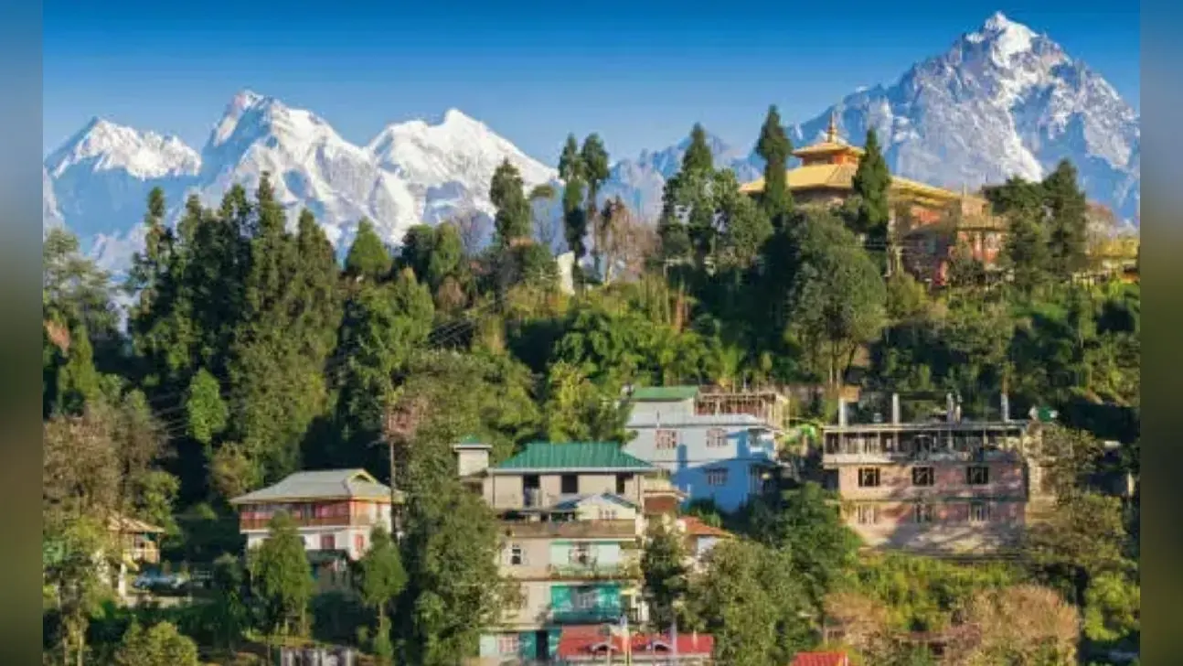 Sikkim Tourism: सिक्किम की ये जगहें हैं विदेशों से भी ज्यादा खूबसूरत