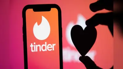 Tinder डेटिंग ऐप पर IIT ग्रैजुएट ने डाली शैक्षणिक योग्यता, यूजर्स बोले- LinkedIn नहीं है यह