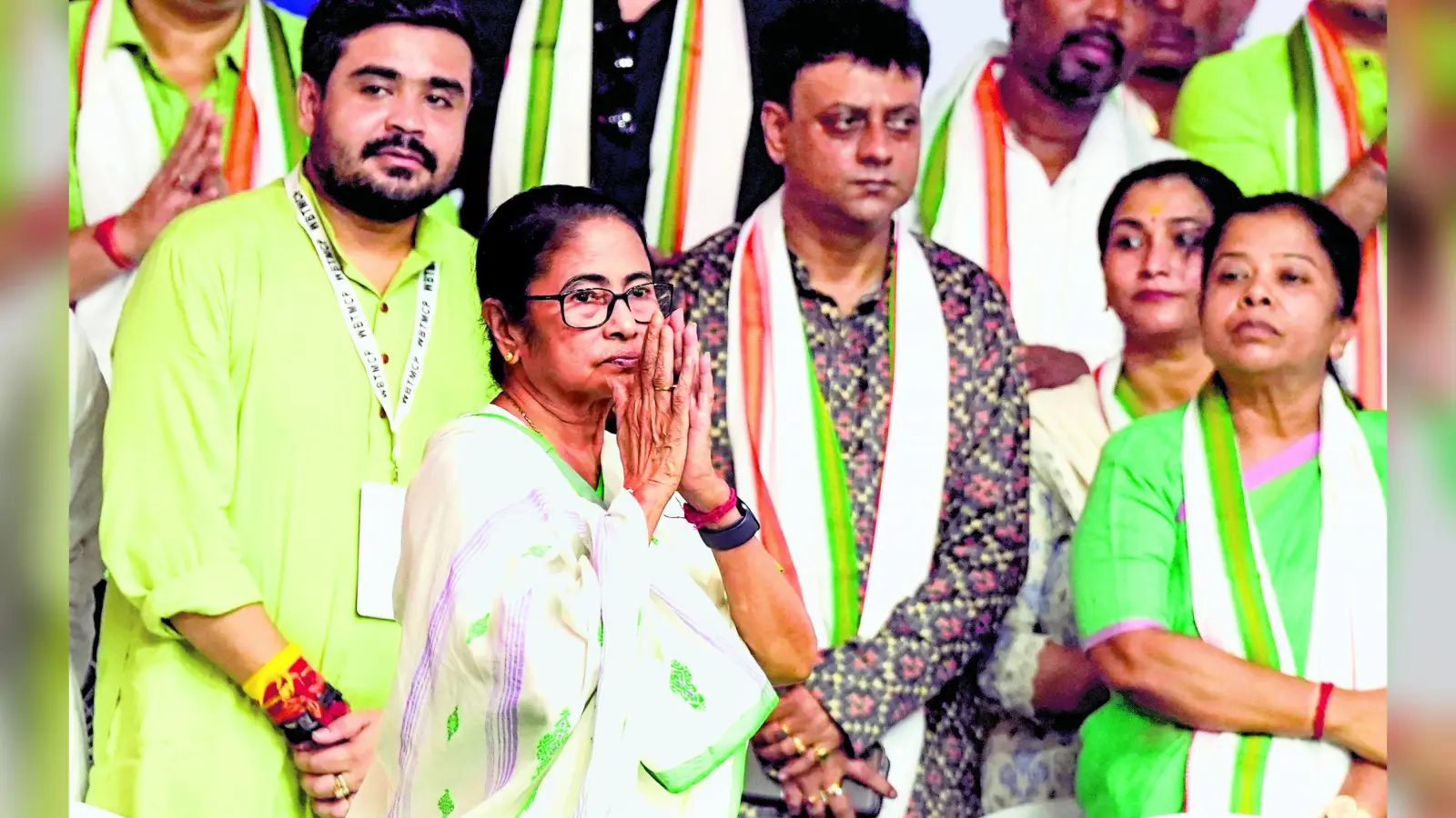 राज्य को अशांत करने की हो रही कोशिश : ममता बनर्जी