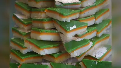 Tri Colour Sweet Recipe: इस 15 अगस्त पर जरूर बनाएं ये तीन रंगों की मिठाई, देखें क्या है रेसिपी