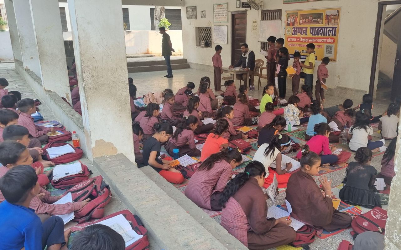 World Literacy Day: शिक्षित महिलाएं बदल रही समाज की तस्वीर, पढ़ें अंतर्राष्ट्रीय साक्षरता दिवस पर स्पेशल स्टोरी