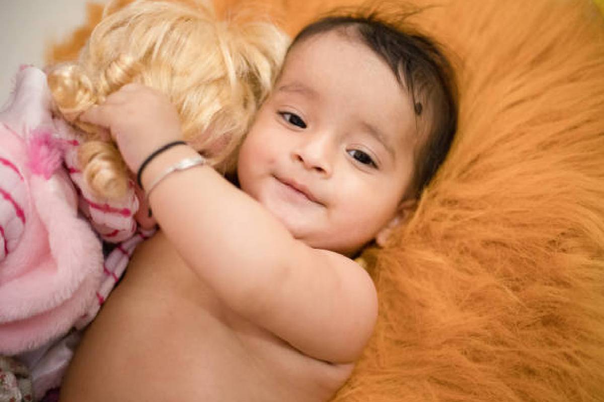 Baby Names in Sanskrit: संस्कृत में रखें बच्चों का नाम, यहां देखें मॉर्डन नेम