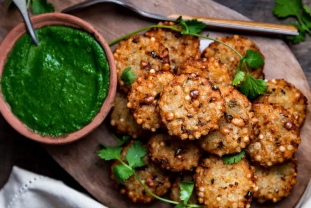 sabudana cutlets, or sabudana tikki