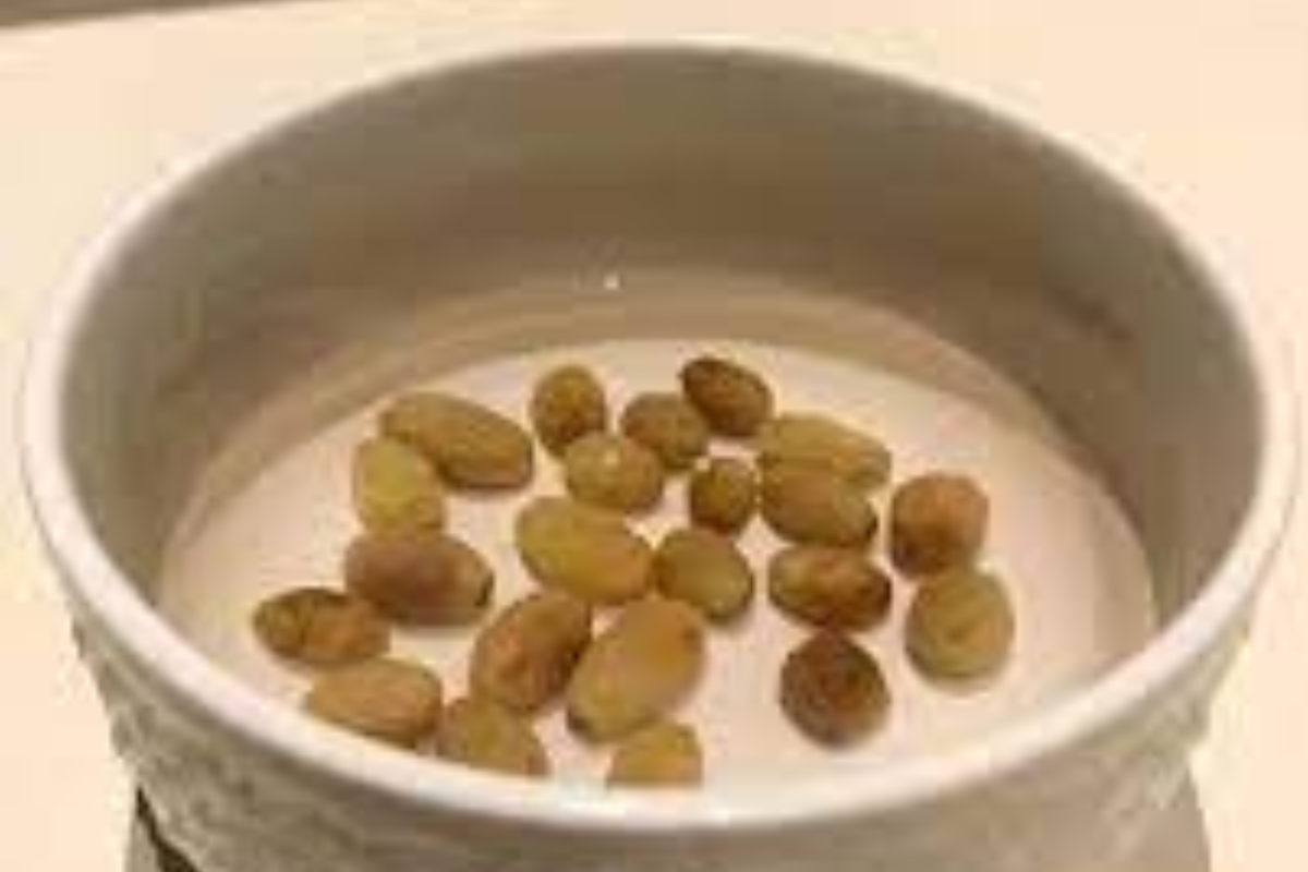 Health benefits: भीगी हुई किशमिश खाने के 10 अद्भुत फायदे