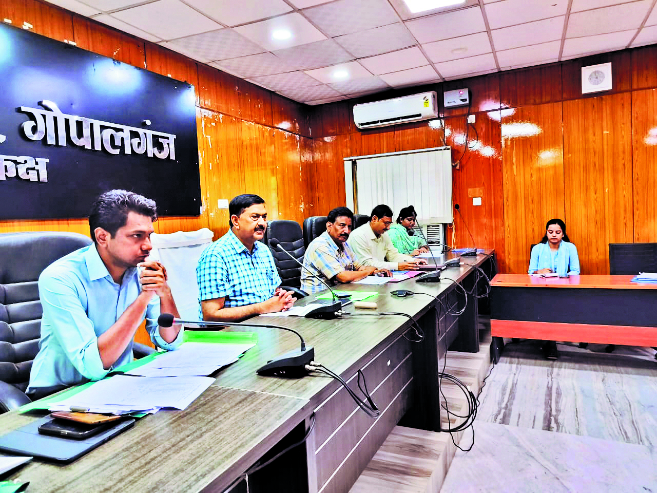 धान खरीद को नजरअंदाज करने वाली पैक्स पर होगी कार्रवाई : डीएम