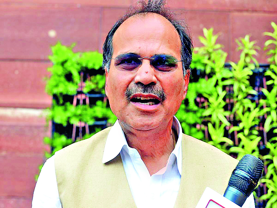 अहंकार के चलते आंदोलनकारी डॉक्टरों से बात नहीं कर रहीं ममता : अधीर