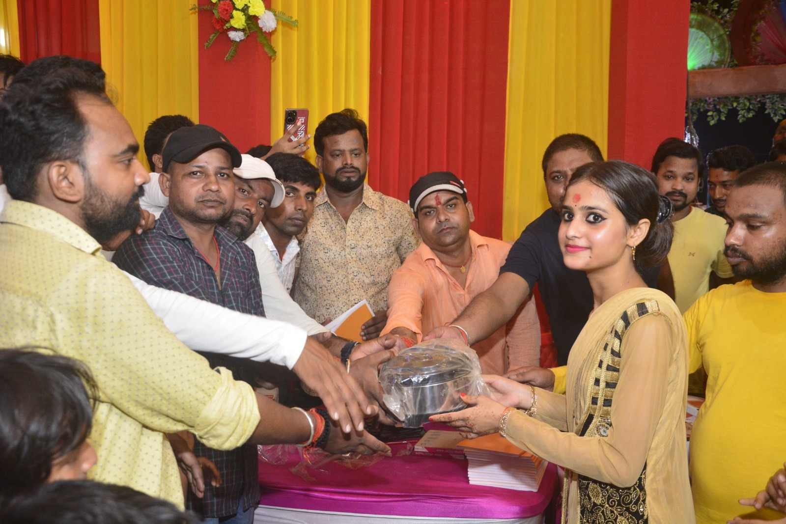 धूपदानी के साथ प्राची ने दिखाया नृत्य कौशल, मिला प्रथम पुरस्कार