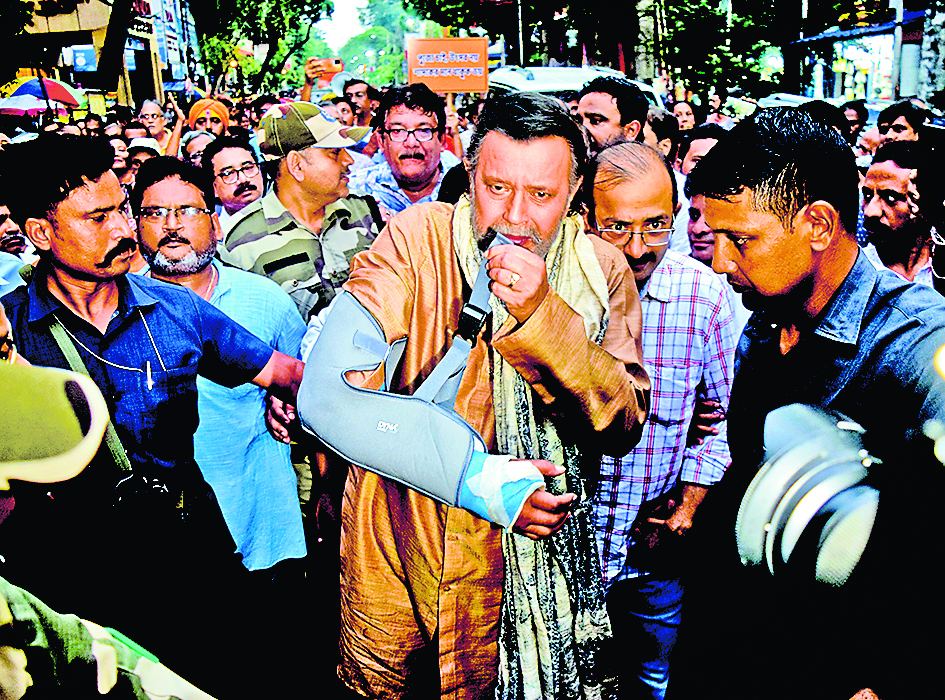 विवेक जागरण यात्रा में शामिल हुए मिथुन
