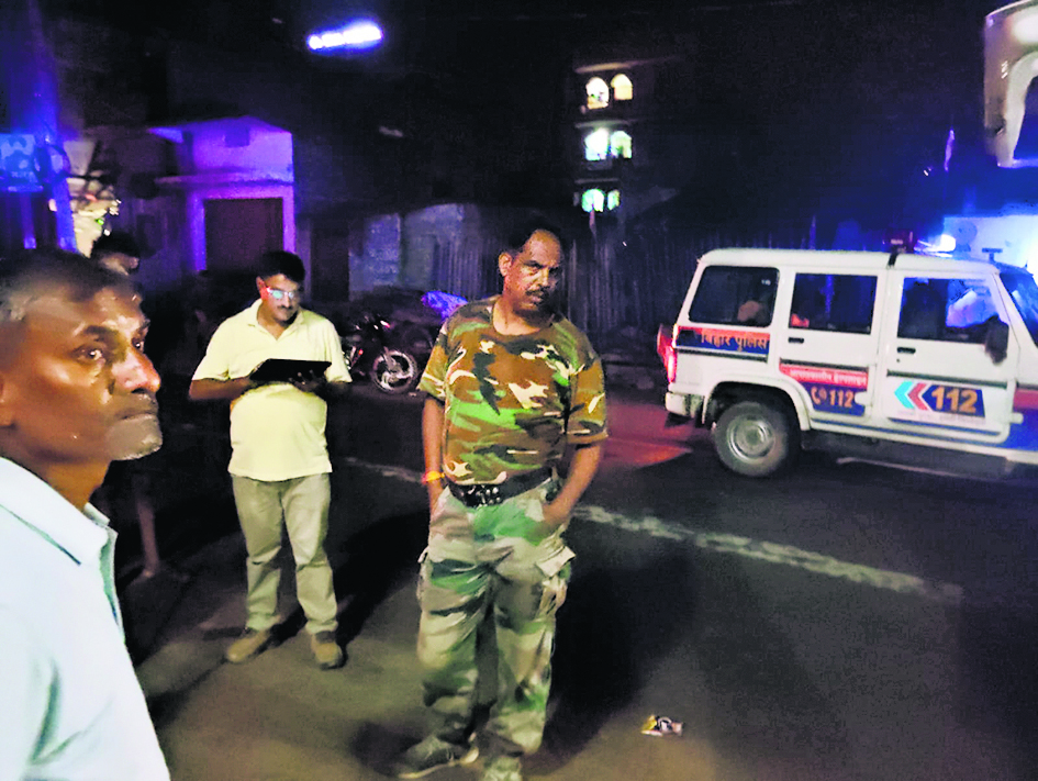 Gopalganj News : मीरगंज के निजी क्लिनिक में ऑपरेशन के बाद महिला मरीज की मौत, परिजनों ने किया हंगामा