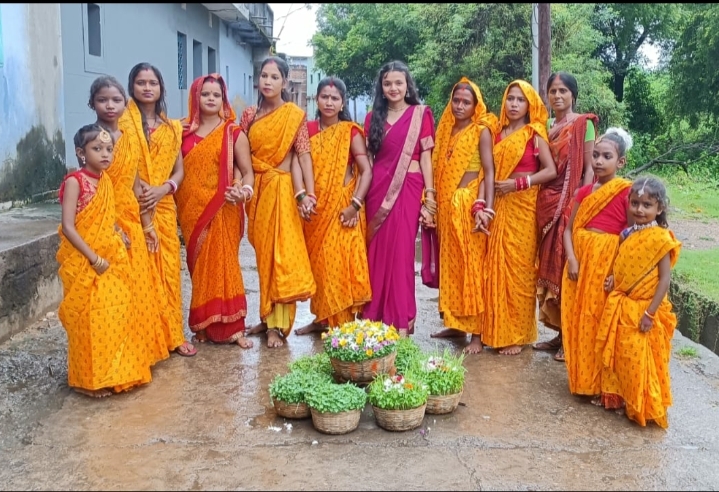 BOKARO NEWS : बेरमो में धूमधाम से की गयी करमा पूजा