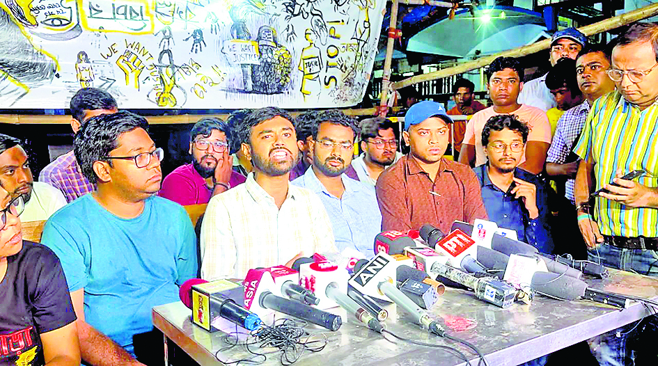 त्योहारों के बीच जारी रहेगा आंदोलन, जीबी की बैठक में बनी रणनीति