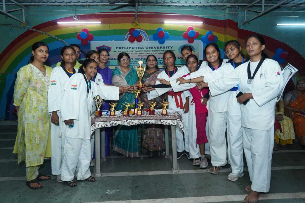 कैंपस : अंतर महाविद्यालय ताइक्वांडो प्रतियोगिता : छात्रा वर्ग में गंगा देवी महिला कॉलेज व छात्र वर्ग में तापिंदु इंस्टीट्यूट ओवरऑल चैंपियन