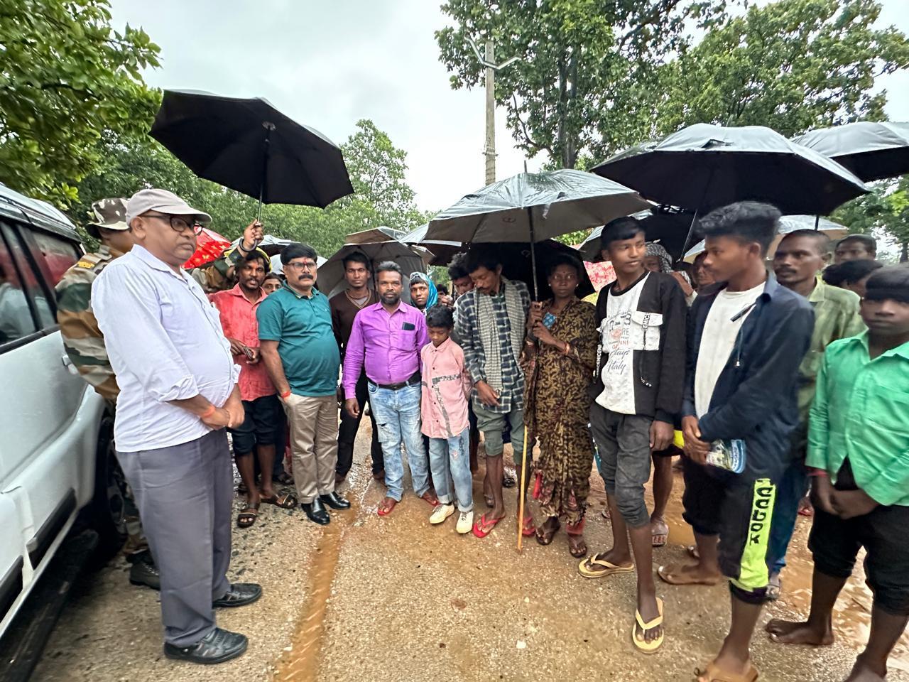 Bokaro News : चतरोचट्टी क्षेत्र में दर्जनों ने थामा झामुमो का दामन