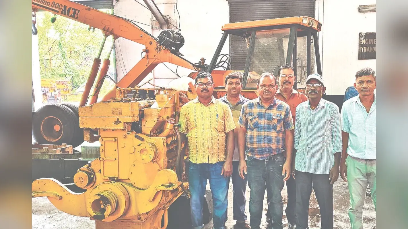 ये हैं झारखंड के विश्वकर्मा, हाथों का जादू ऐसा कि जब किसी मशीन को कोई नहीं कर पाता ठीक तो इनकी होती है तलाश