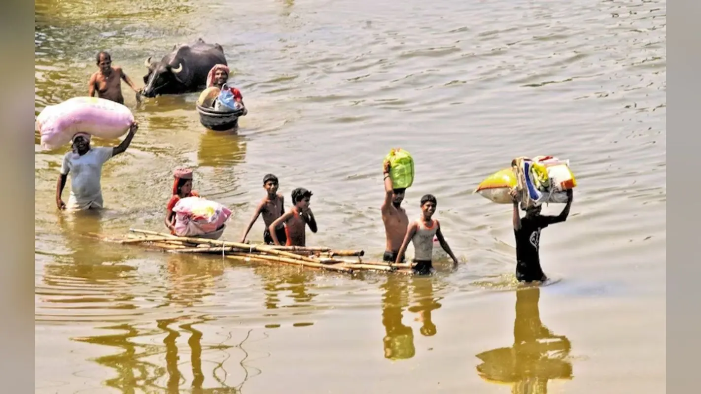 Bihar Flood: बिहार में हाहाकार, दो और बैराज से छोड़ा गया पानी, बाढ़ को लेकर चेतावनी जारी