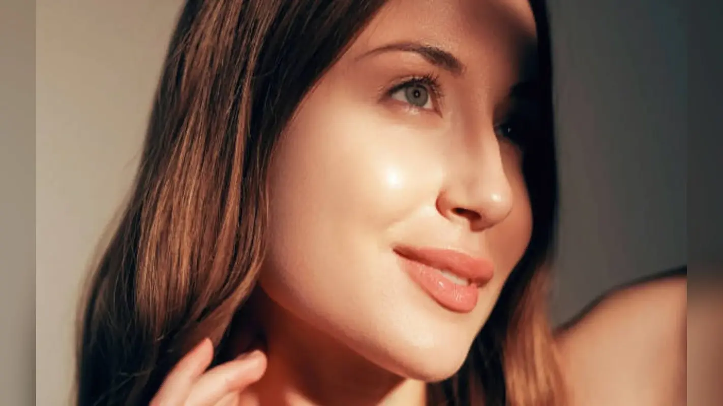 Beauty Tips : उम्र बढ़ने के साथ ही खूबसूरत और फिट रहने के लिए अपनाएं ये आसान टिप्स