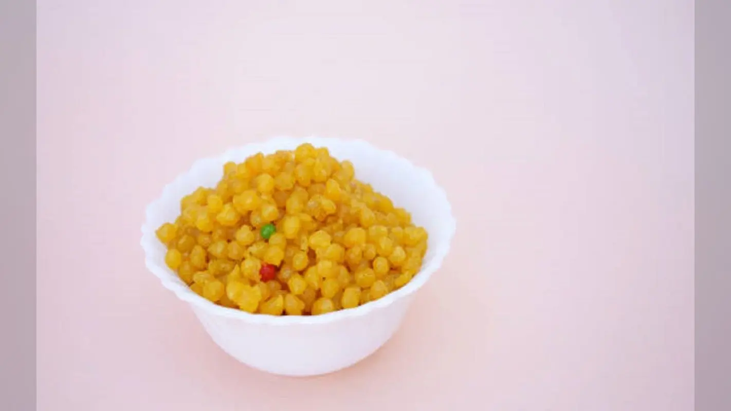Besan Boondi Recipe: विश्वकर्मा पूजा के प्रसाद के लिए घर पर आसानी से बनाएं बुंदिया, यहां देखें रेसिपी