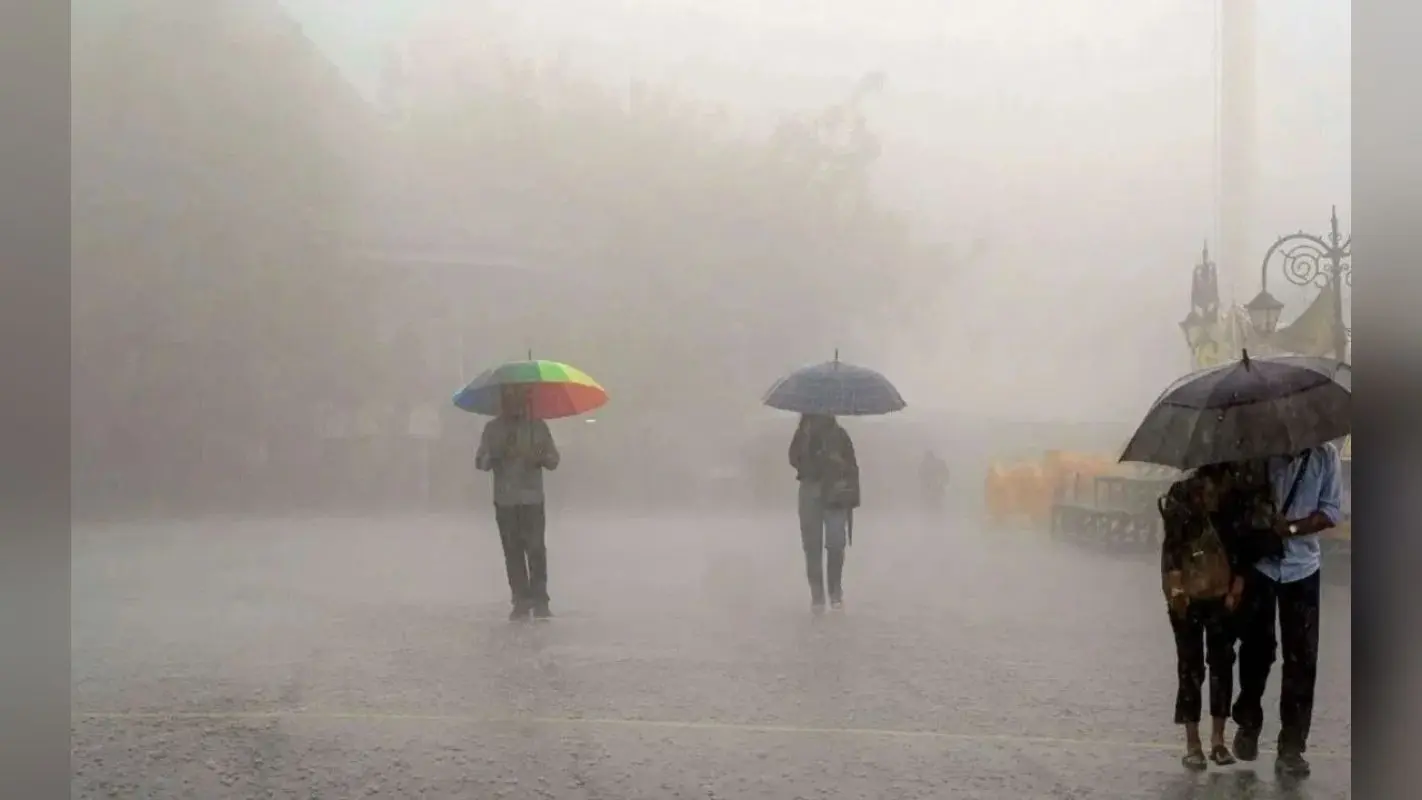 Bihar Weather: पटना, गया समेत बिहार के 20 जिलों में बारिश को लेकर अलर्ट, जानें दिवाली के बाद कैसा रहेगा मौसम