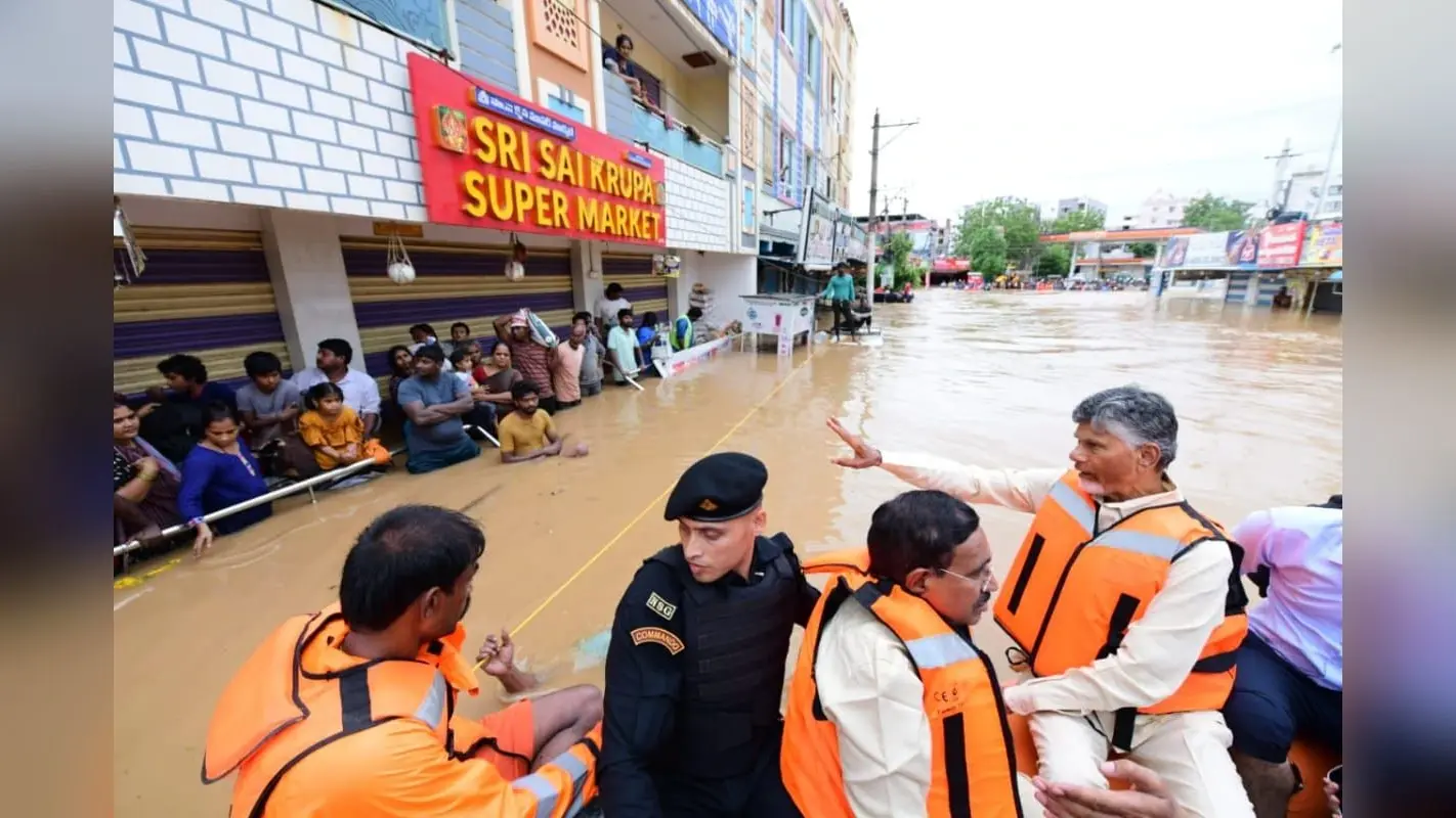 Andhra-Telangana Rain: दोनों राज्यों में बारी बारिश का तांडव जारी, अब तक 27 लोगों की गई जान
