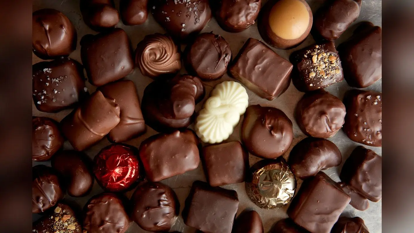 International Chocolate Day 2024: टेस्टी चॉकलेट के साथ सेलिब्रेट करें इस खास दिन को और जानें हर सवाल का जबाब