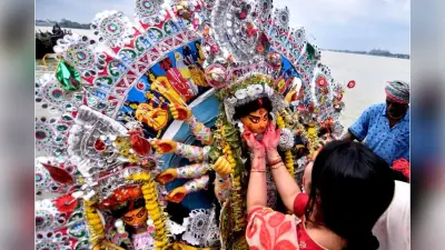 Durga puja 2024 : कोलकाता के दुर्गा पूजा पंडाल में दिखेगी अमेरिका-तालिबान युद्ध की झलक