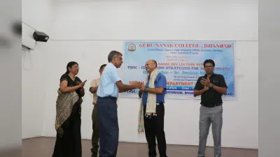 जीवित रहना है, तो खुद को बदलते रहना होगा : डॉ संदीप