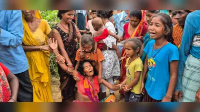 बालू विवाद में दबंगों ने घर में घुसकर युवक को मारी गोली