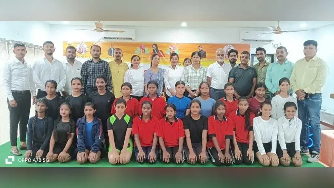 जिला योगासन स्पोर्ट्स प्रतियोगिता में रविदास योग केंद्र बना विजेता