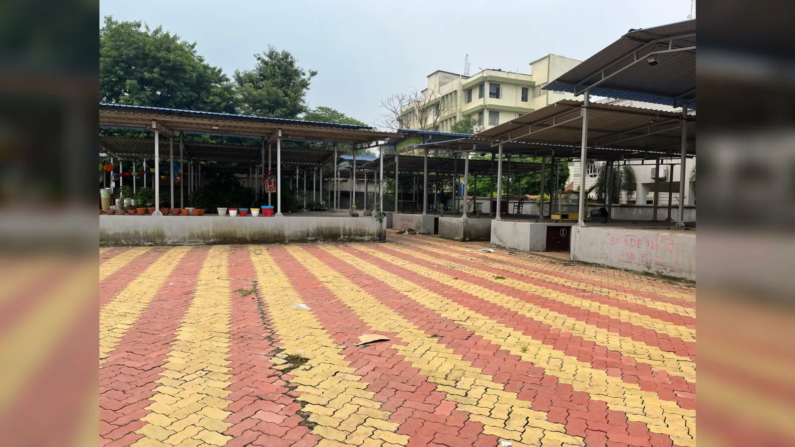हद है : नगर निगम की सुस्ती की भेंट चढ़ा विद्युत शवदाहगृह, वेंडिंग जोन व राजा तालाब